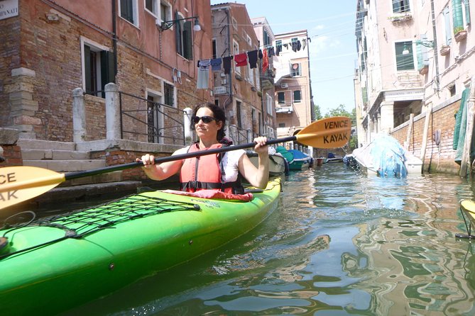 2 Hour Venice Canal Kayak Tour - Premium experience by day - Out to the lagoon: why the change in scenery matters