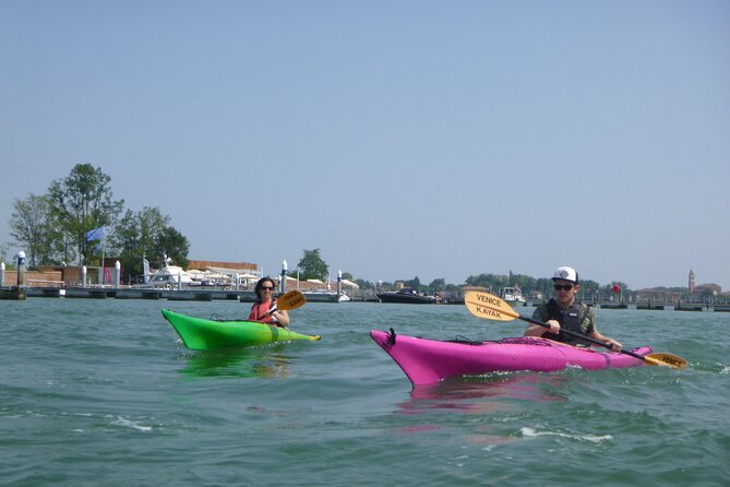2 Hour Venice Canal Kayak Tour - Premium experience by day - Paddling effort: who will love this most