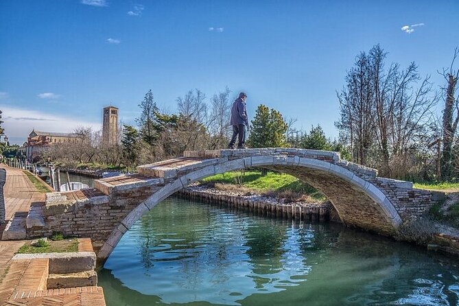 4 hours Private Boat Tour to Murano, Burano with local real guide - San Francesco del Deserto and the “devil’s bridge” photo circuit