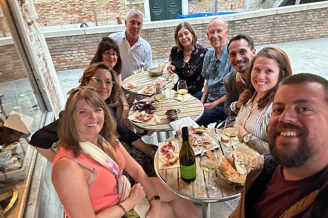 A Venetian Evening: Wine Tasting and Cicchetti with a Local Guide - Dorsoduro streets: where the evening gets real