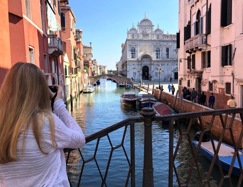 All-Inclusive Tour: Doge Palace, St Mark's Basilica & Square - Getting oriented fast: St Mark’s Square to the first canalside stops