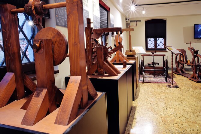 Da Vinci Interactive Museum Venice Scuola di San Rocco - Backlit Painting Copies: Close Looking Without the Stress
