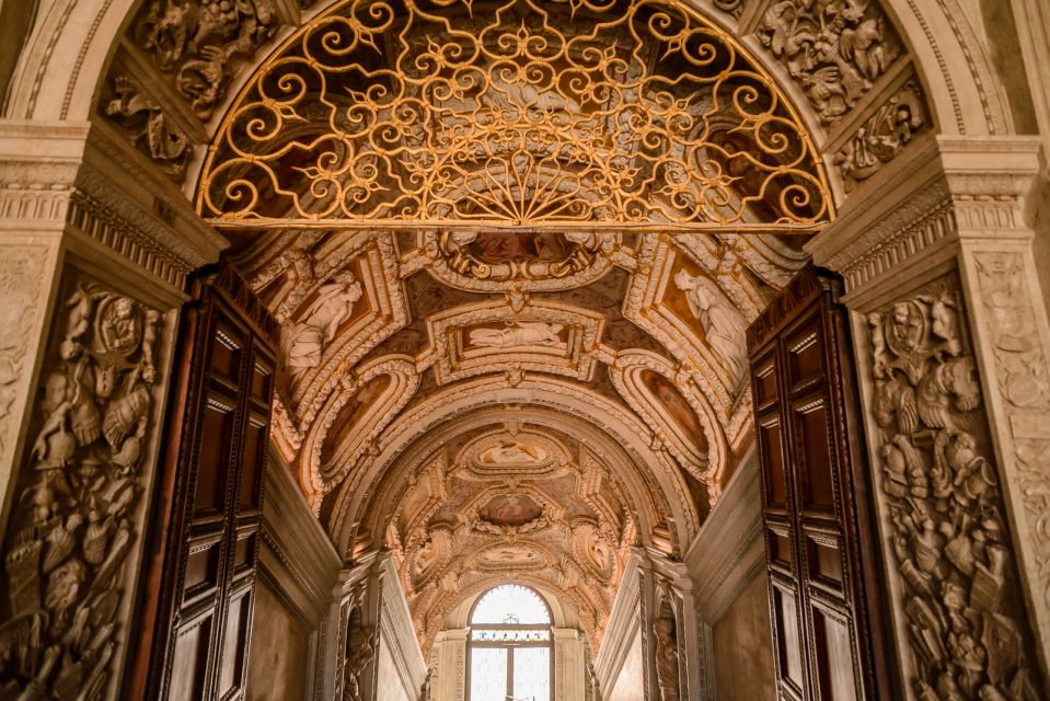 Doge's Palace & St. Mark's Basilica with Terrace Access Tour - The pacing reality: stairs, narrow passages, and timing