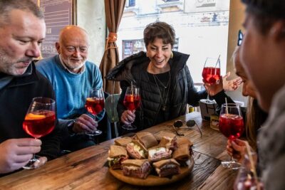Eating Venice Food & Drinks Tour - Meeting at Campo Santi Apostoli and Getting Your Bearings