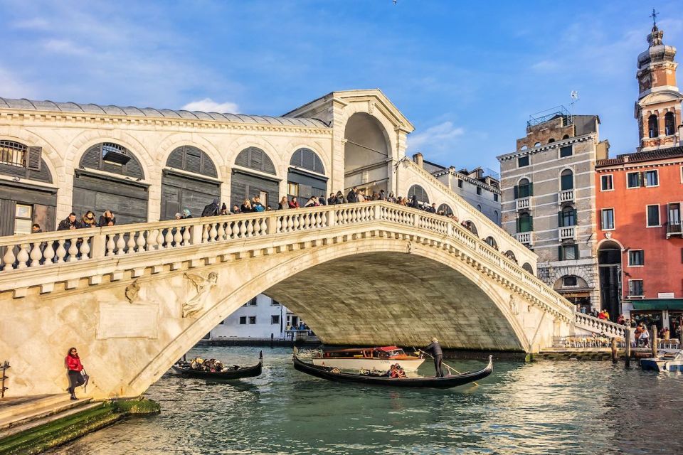 Evening Walking Tour with optional motorboat Ride - Price and time: why $34 can make sense