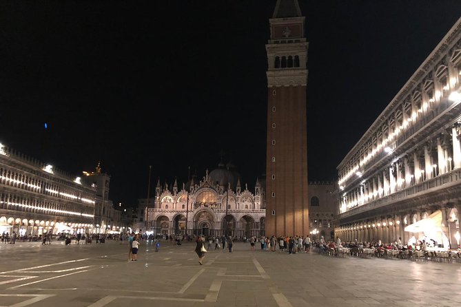 Exclusive Private Tour of Saint Mark's Basilica After Hours - Entering St. Mark’s when the public is gone