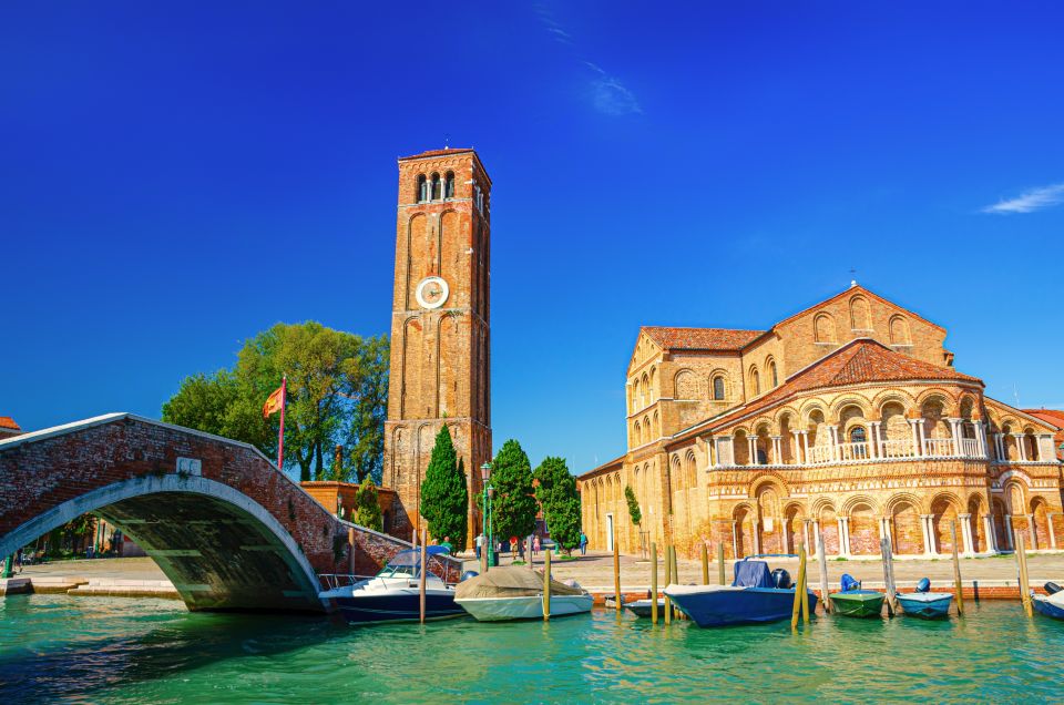 From Venice: Murano & Burano Guided Tour by Private Boat - Burano lacemaking: where the craft becomes personal