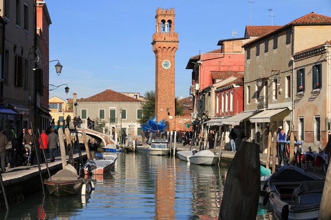 Full-Day Venice Lagoon Tour: Visit Murano, Burano and Torcello - Burano: lace-making, colorful streets, and the snack stop