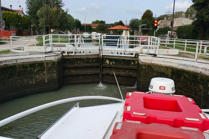 Full-Day Venice to Padua Burchiello Brenta Riviera Boat Cruise - Lunch and food: budget it, don’t assume