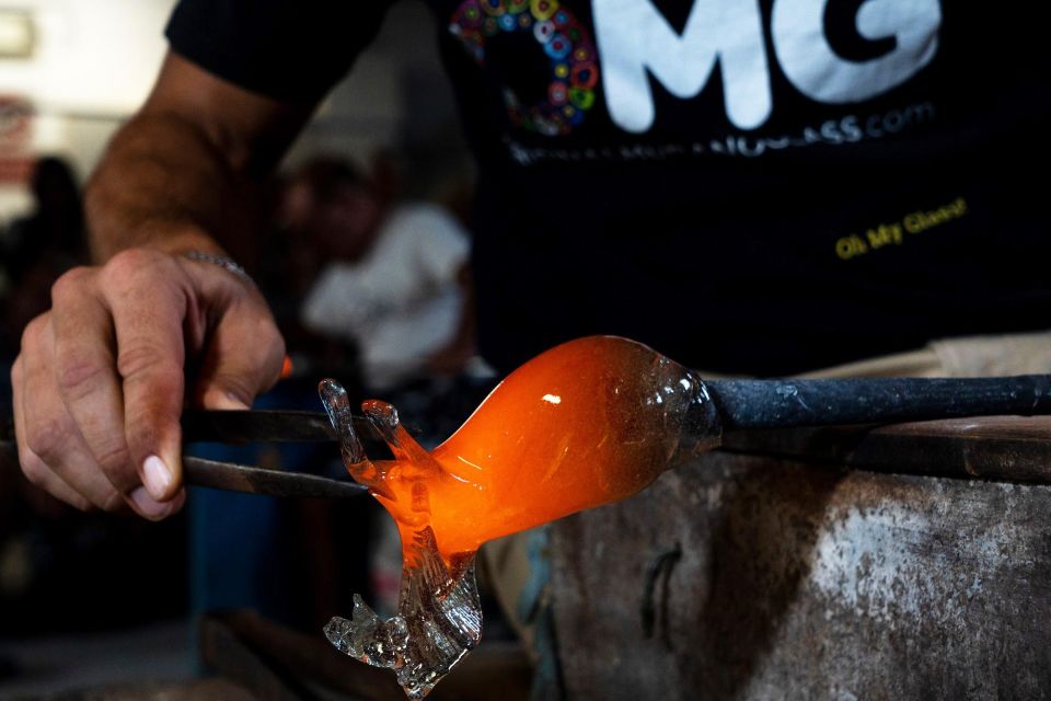 Glass Blowing Show Visit Murano Glass Factory & Showroom OMG - Your showroom time: 500 square metres of Murano glass to study