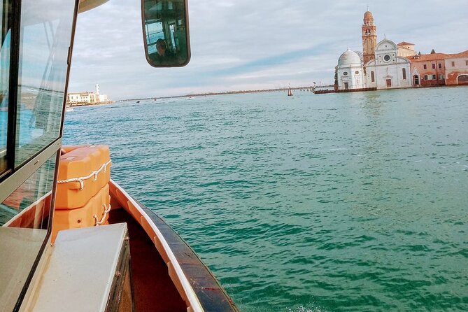 Islands Tour with a real local! - Murano glass: what you learn, and what you watch