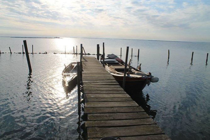 Learn to Row in the Venice Canals - Getting started at the Cantiere: your first steps onto the water