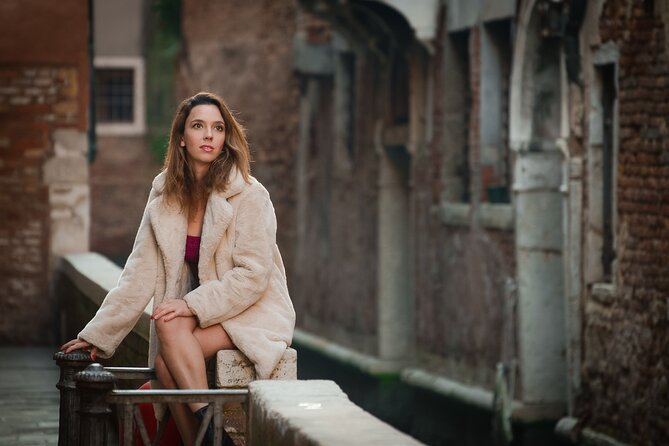 Luxurious Photoshoot in Venice - 45 edited shots: what that means for real-life you