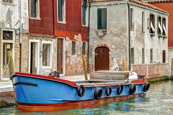 Murano, Burano and Torcello Islands Full-Day Tour - The motorboat ride: comfort, commentary, and staying on schedule
