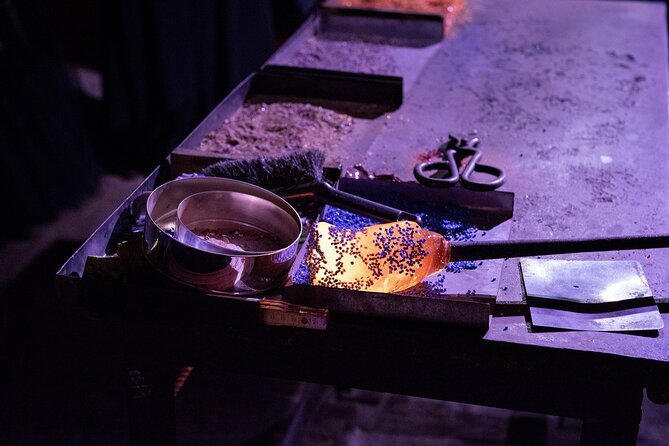 Murano Glass Blowing Demonstration - The Glass Cathedral - Audio, music, and the guide: how much narration you get