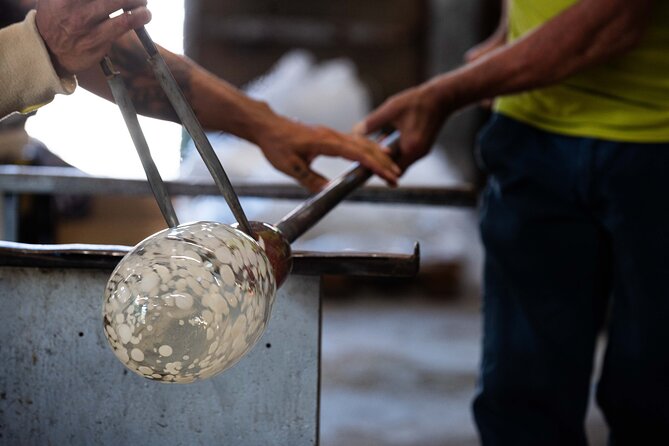Murano Glass Factory Experience: A Workshop in Venice - Key things you’ll notice on the Colleoni Murano visit