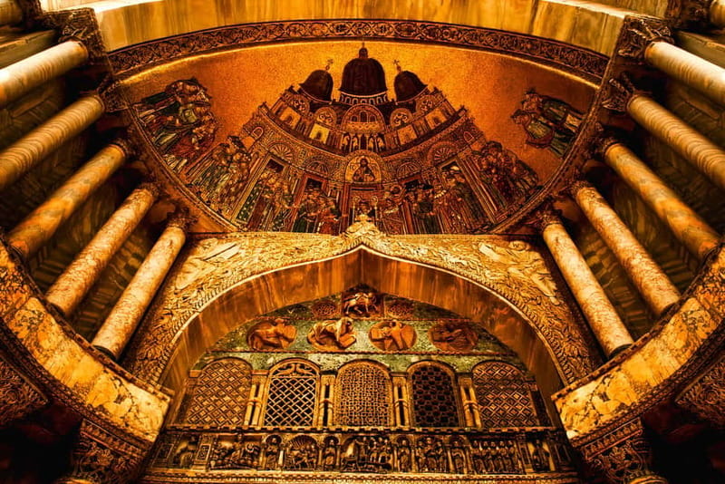 Priority Access St. Mark's Basilica Tour with Terrace Option - Piazza San Marco first: why the square briefing helps once you’re inside
