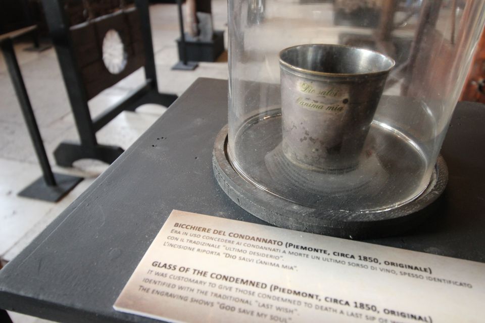 Prisons' Palace: Maleficia, Inquistion torture tools - The women accused cell: a specific window into imprisonment