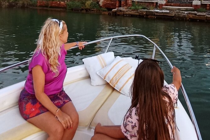 Private Boat Tour to Murano, Burano and Torcello - Strollers, service animals, and who this tour fits best