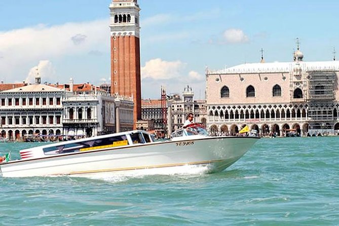 Private Departure Transfer from Venice to Marco Polo Airport - The Water Taxi Leg to San Giuliano: Fast, Pretty, and Purposeful