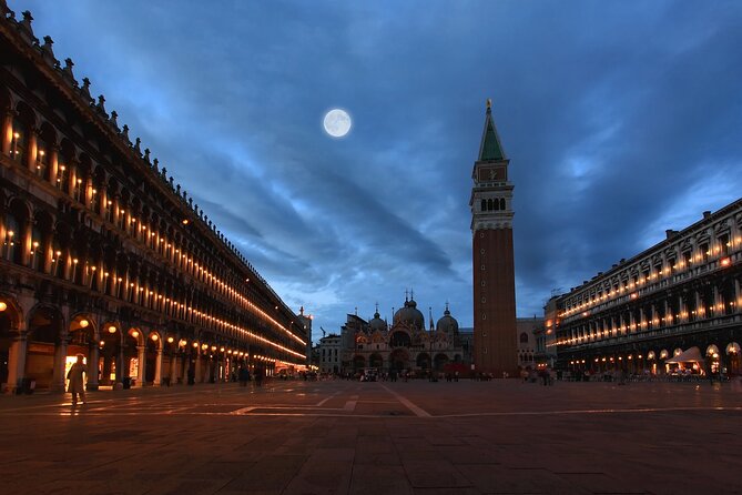 Private Doge's Palace & St Mark's Basilica After Hours Night Tour - St. Mark’s Basilica at Night: The Golden Mosaics Light-Up Moment