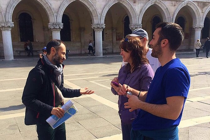 Private or Semi Doge's Palace & Saint Mark's Basilica Guided Tour - The Bridge of Sighs: your quick photo moment with context