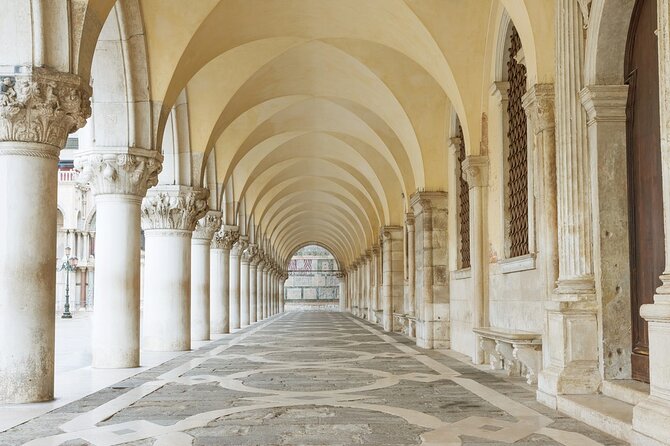 Private or Semi Doge's Palace & Saint Mark's Basilica Guided Tour - Doge’s Palace entry: power, luxury, and the darker rooms