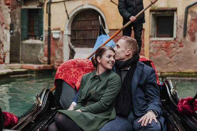 Private Photo Shoot in Venice with Gondola Ride - Piazza San Marco Shoot: Icons, Bridge-of-Sighs Views, and Classic Venice Framing