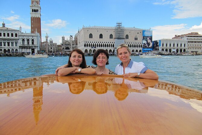 Private Venice 2 hrs Tour: Boat & Walking Tour with food tasting - Venice by water and backstreets: why this 2-hour combo works