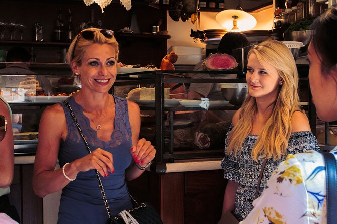 Private Venice Food Tour with Rialto Market Visit - Drinks, alcohol options, and managing the tasting pace
