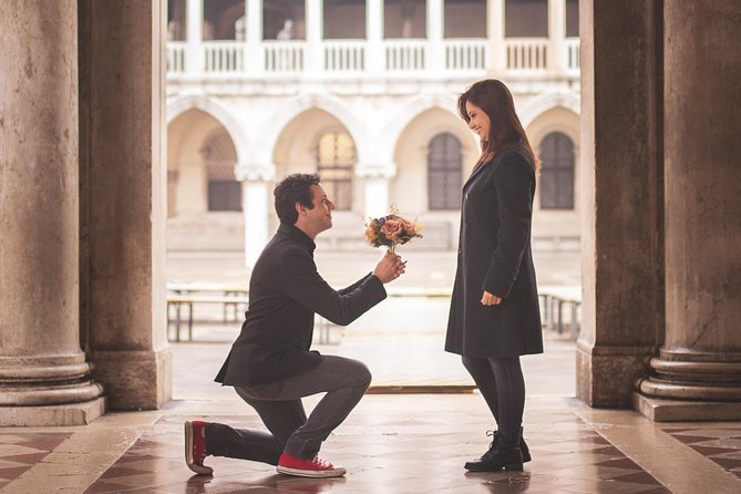 Professional Photographer in Venice, Italy - What happens during your Venice city-center photo walk
