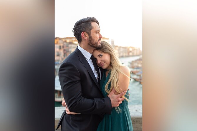 Professional Photographer in Venice, Italy - Gondola Danieli add-on: what it costs and when it’s worth it