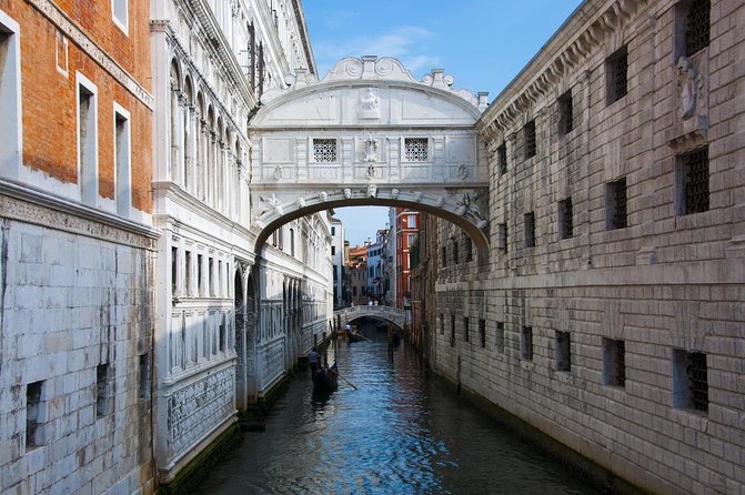 Professional Photographer in Venice, Italy - Price and value: how to think about $299 for a group up to 2