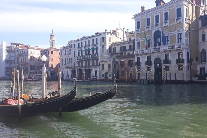Rialto Market Food and Wine Lunchtime Tour of Venice - Rialto market by 10:45: a food tour that feels like Venice