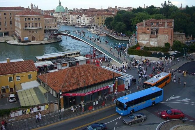 Shared Departure Transfer: Venice Hotels to Venice Train or Bus Station - Pickup Timing: The 2–4 Hour Early Window