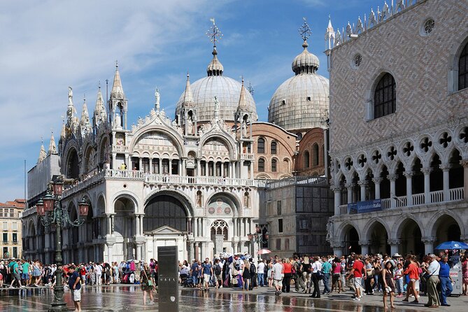 Skip-the-Line: Doge's Palace & St. Mark's Basilica Fully Guided Tour - Rooms, power, and art you can actually connect to