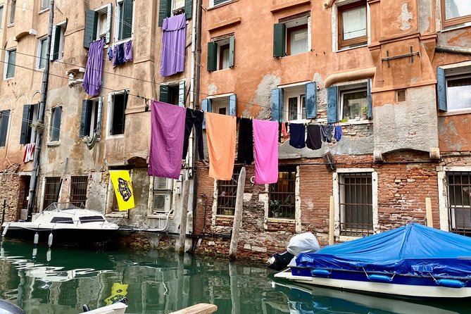Small-Group Walking Tour of the Jewish Ghetto in Venice - Fondamenta Dei Ormesini: the neighborhood from the water’s edge