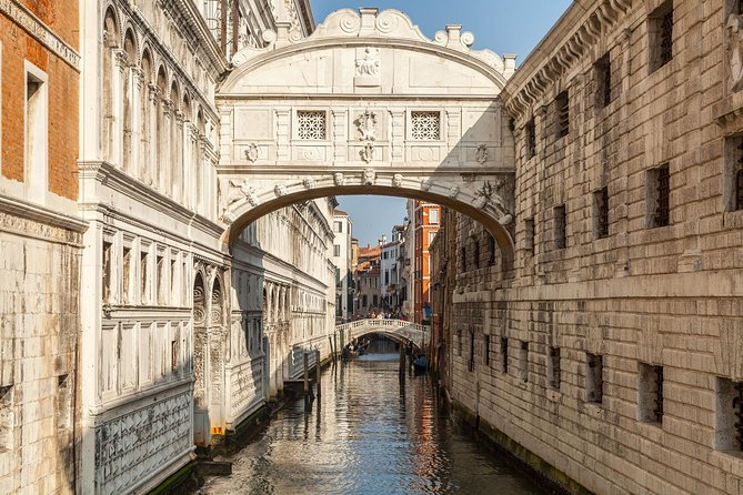 St. Mark's Basilica & Doge Palace + Murano, Burano Guided Tour - Burano: Colorful Canals and Lace-Making Stops