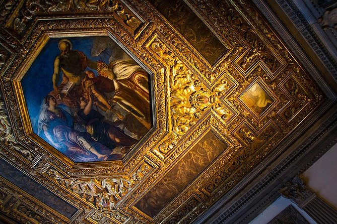 St Mark's Basilica & Doge's Palace with Secret Passages Access - St Mark’s Basilica guided stop: what to watch in just 30 minutes