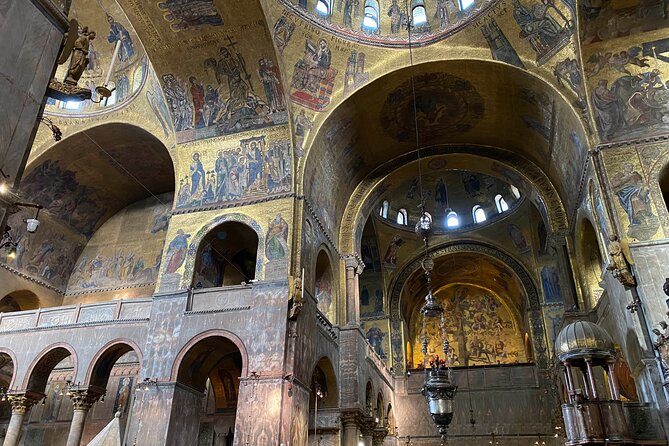 St. Mark's Cathedral Priority Guided Tour & History Gallery - Audio Guide vs Live Guided Visit: Pick the Right Style for Your Trip
