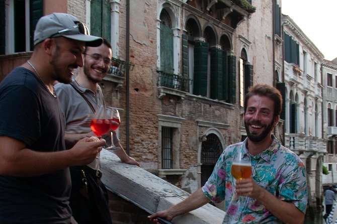 Tapas & Wines through secret Venice - Frari in focus: big church, big sculpture energy (with a quick stop)