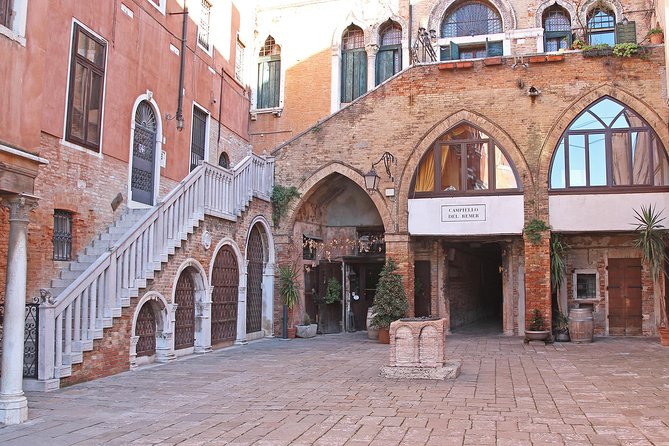 Tour of The Real Hidden Venice - Squero dei Muti: seeing gondola history in plain sight