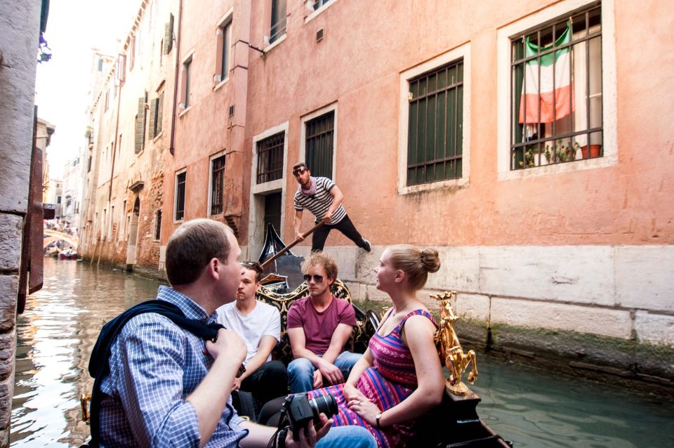 Venetian Private Sandolo tour - Practical tips that keep your ride stress-free
