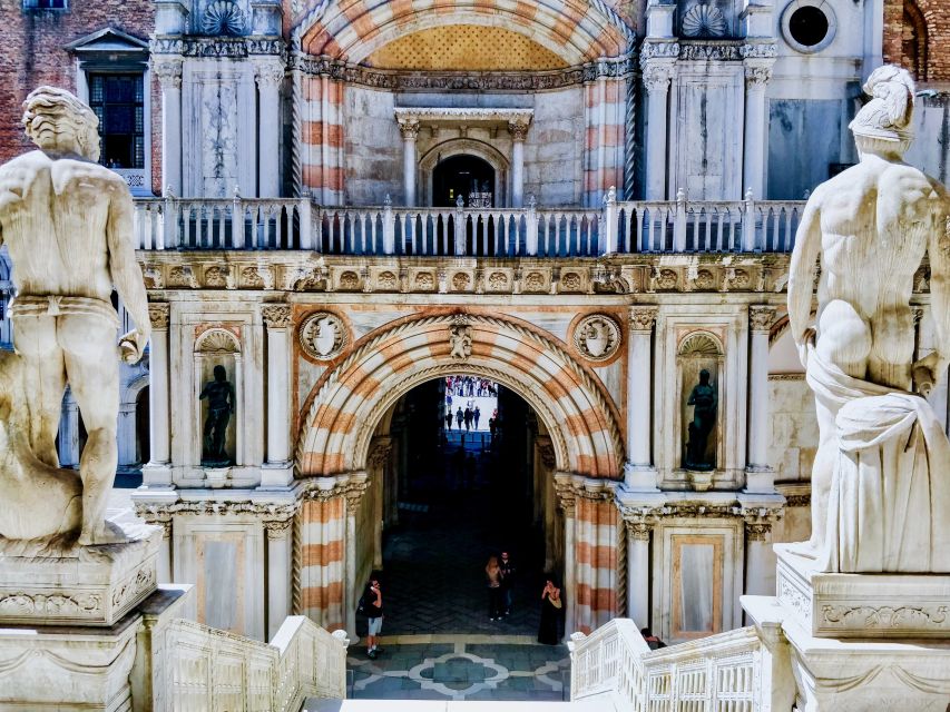 Venice: 1-Hour The Doge's Palace Tour - Tintoretto’s largest oil painting: art as political messaging