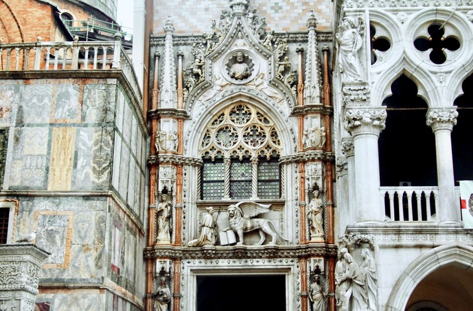 Venice: 1-Hour The Doge's Palace Tour - The Bridge of Sighs: why Byron’s line still shapes the tour