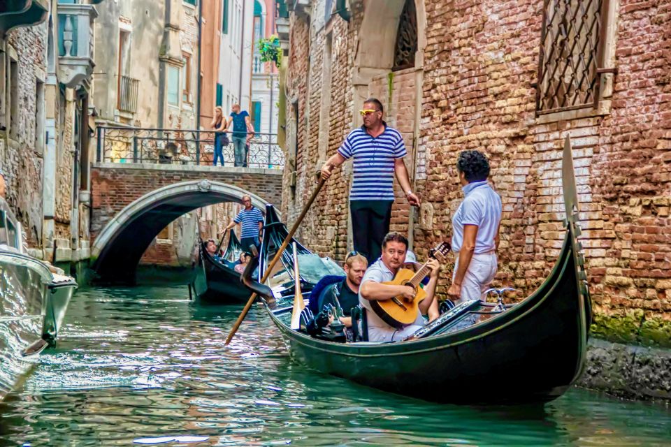 Venice: 30-Minute Gondola Ride on Grand Canal with Serenade - What it feels like on the water: close canals, soft motion