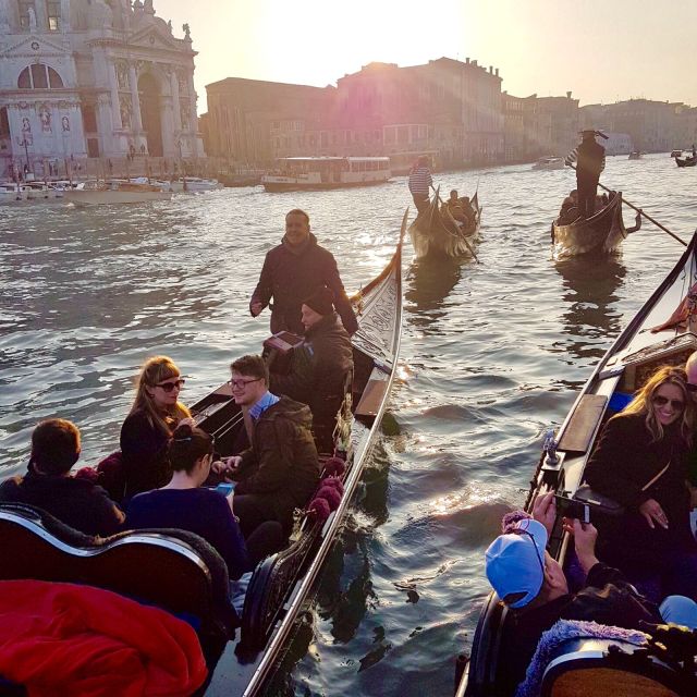 Venice: 30-Minute Gondola Ride on Grand Canal with Serenade - The Grand Canal stretch plus Punta della Dogana