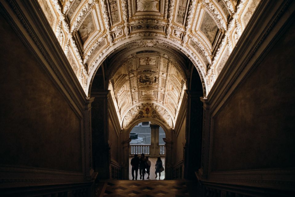 Venice: After-Hours St. Mark’s & Doge's Palace VIP Tour - The Bridge of Sighs from inside: real history, less romance