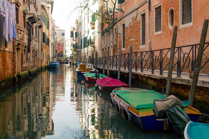 Venice Boat Tour on Grand Canal with Local Guide - How the guide makes or breaks the experience