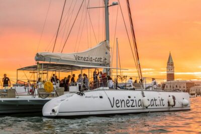Venice: Catamaran Sunset Jazz Cruise with Aperitivo - Finding the Boat: Riva dei Sette Martiri and That Red-Sail Clue